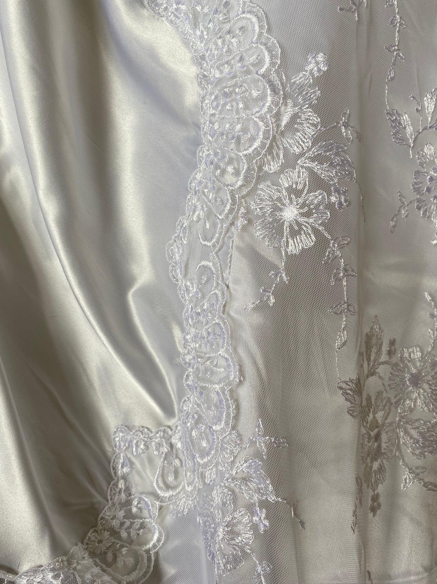 White satin & lace 80s wedding dress UK 6/XS