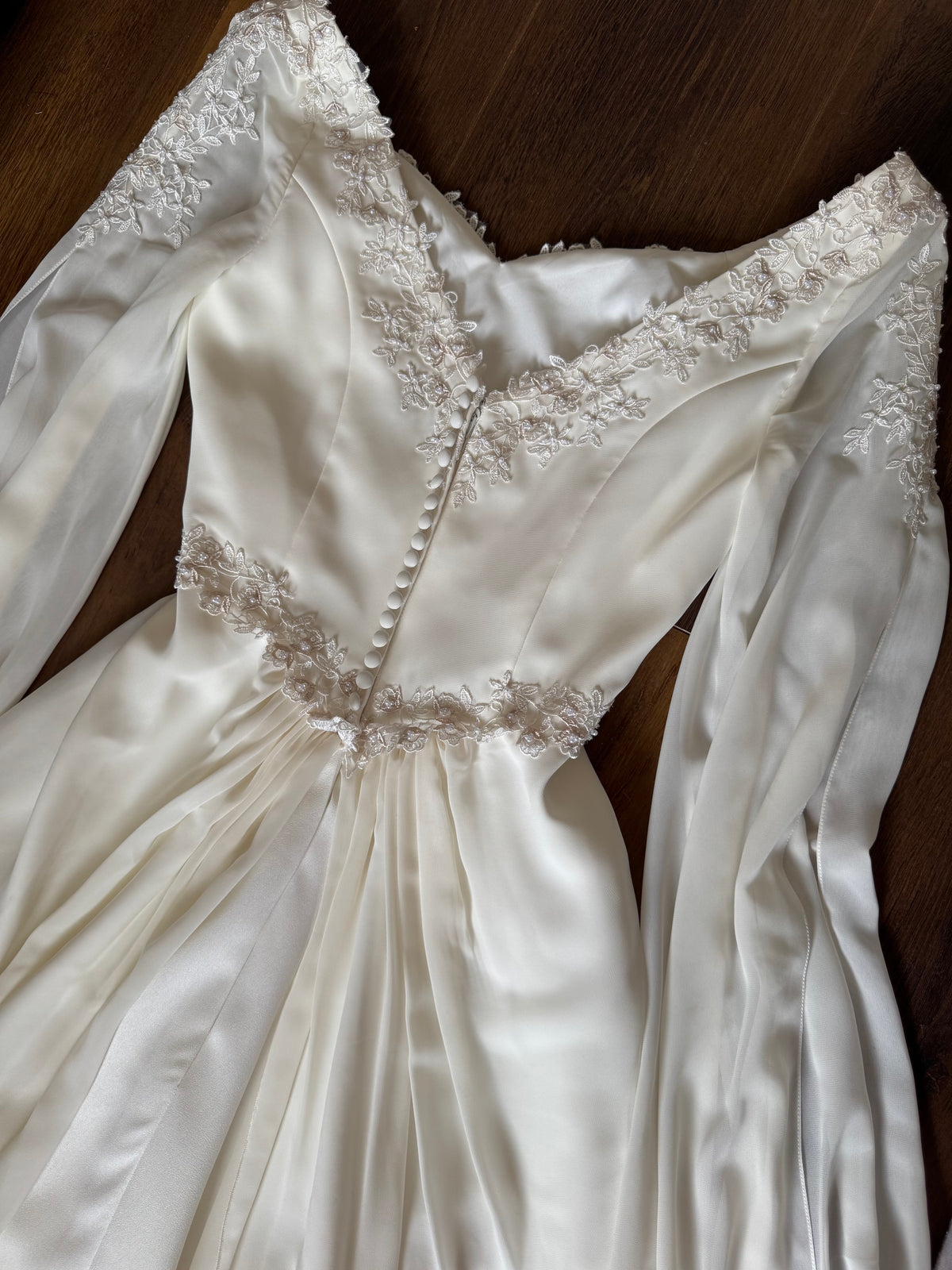 Ivory long sleeve ethereal wedding dress uk 10-12