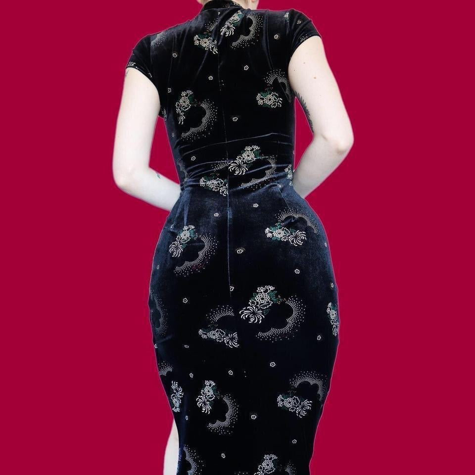 Black velvet print short sleeve dress UK 10 & UK 16