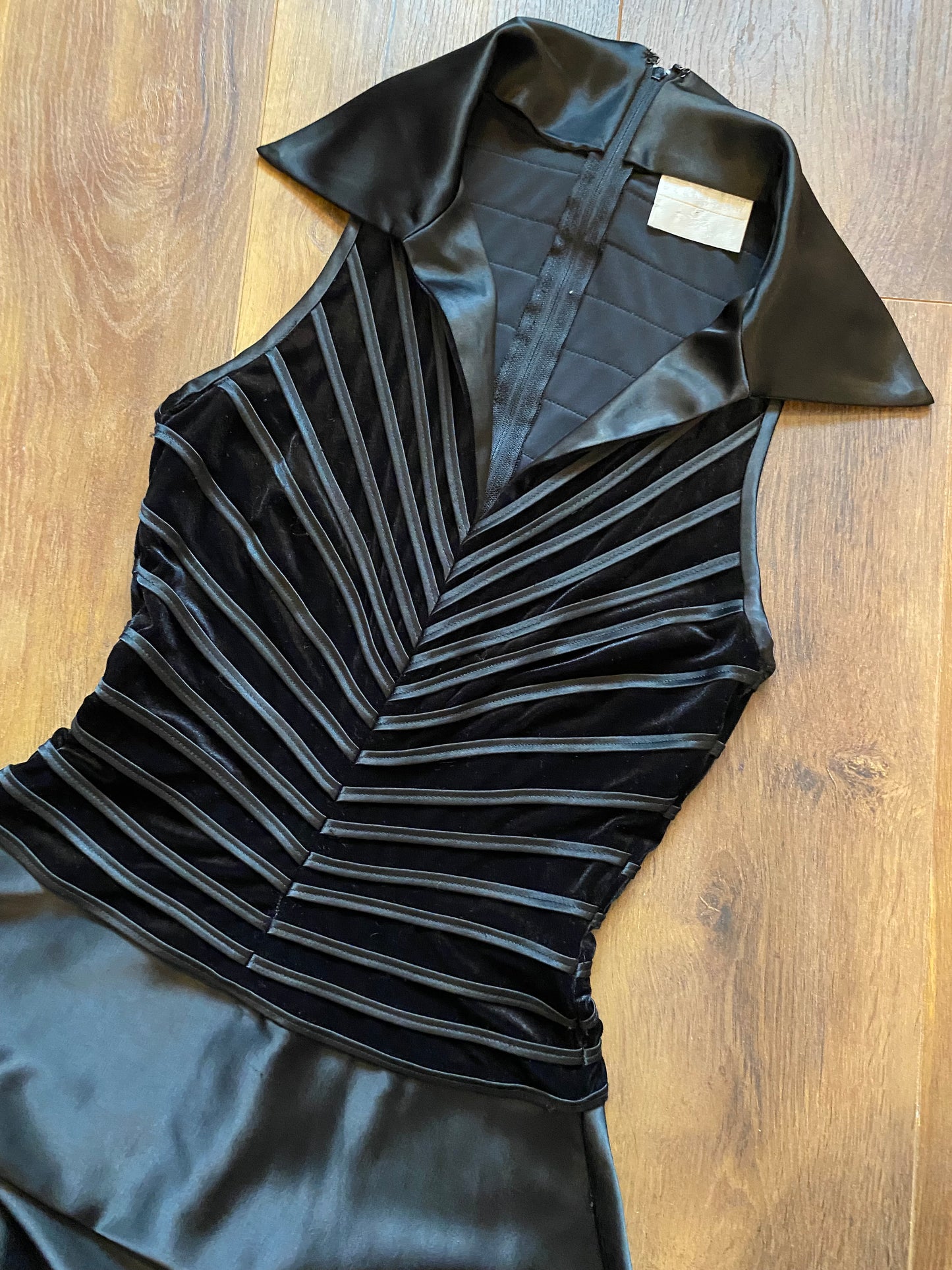 Black Bernshaw a-line collared velvet evening dress UK 8