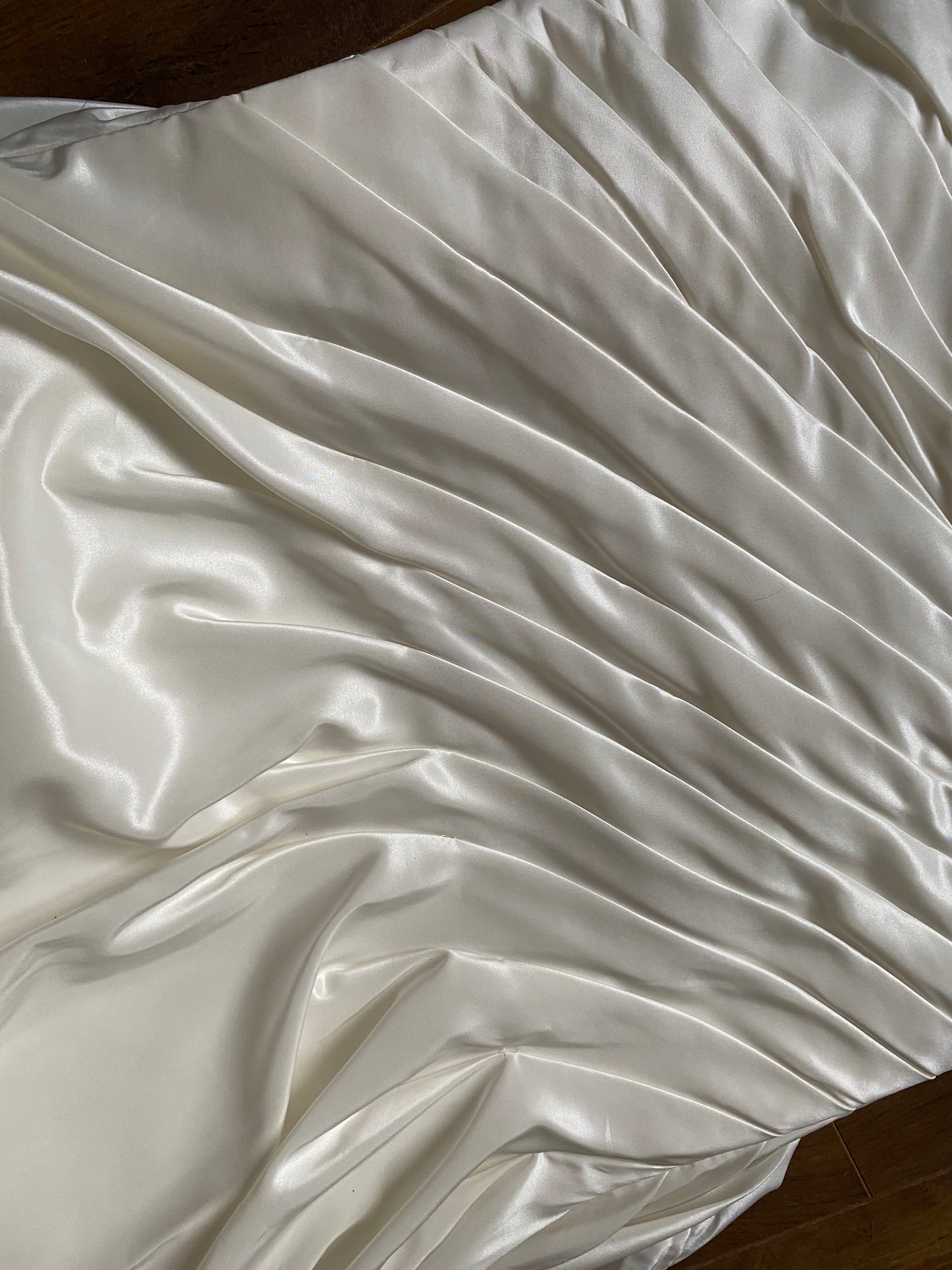 Victoria Jane silky ivory fishtail wedding dress UK 12-14