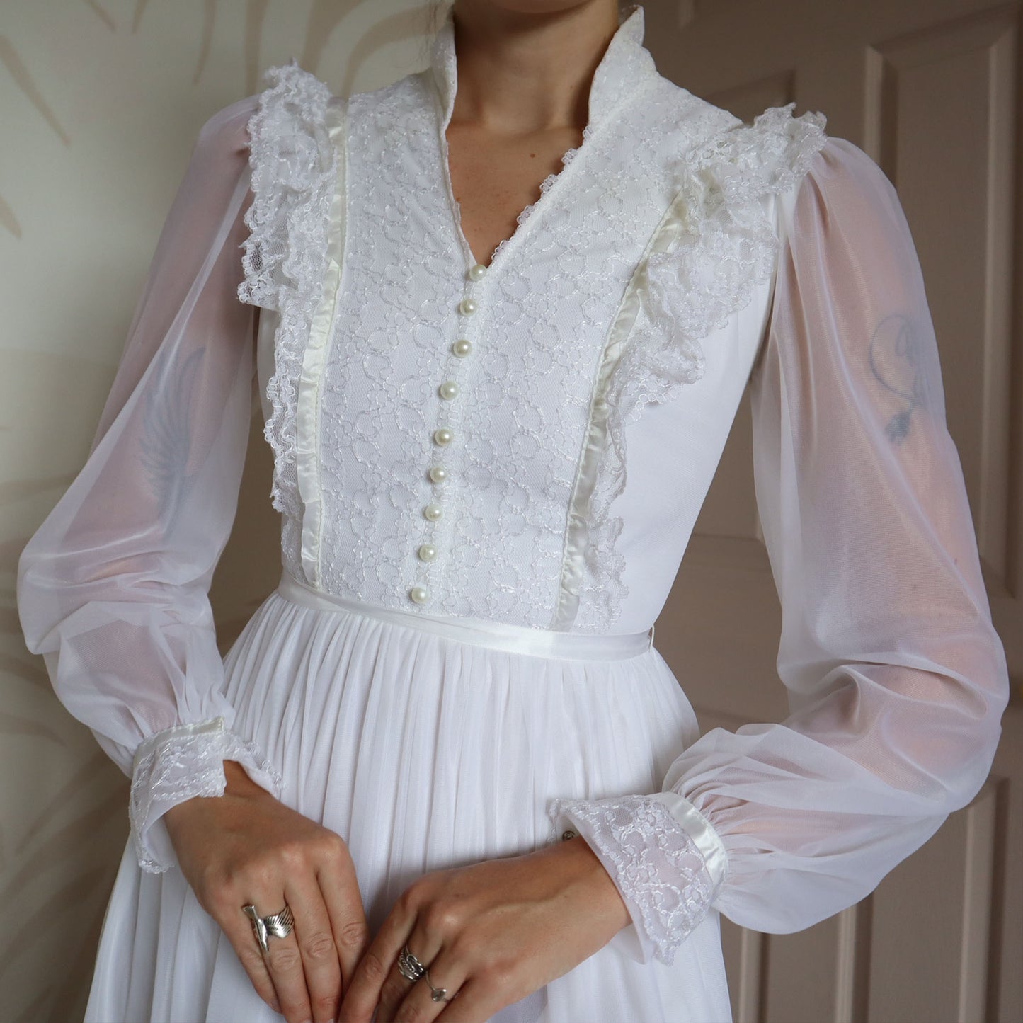 Beautiful white long sleeve lace wedding dress UK 12
