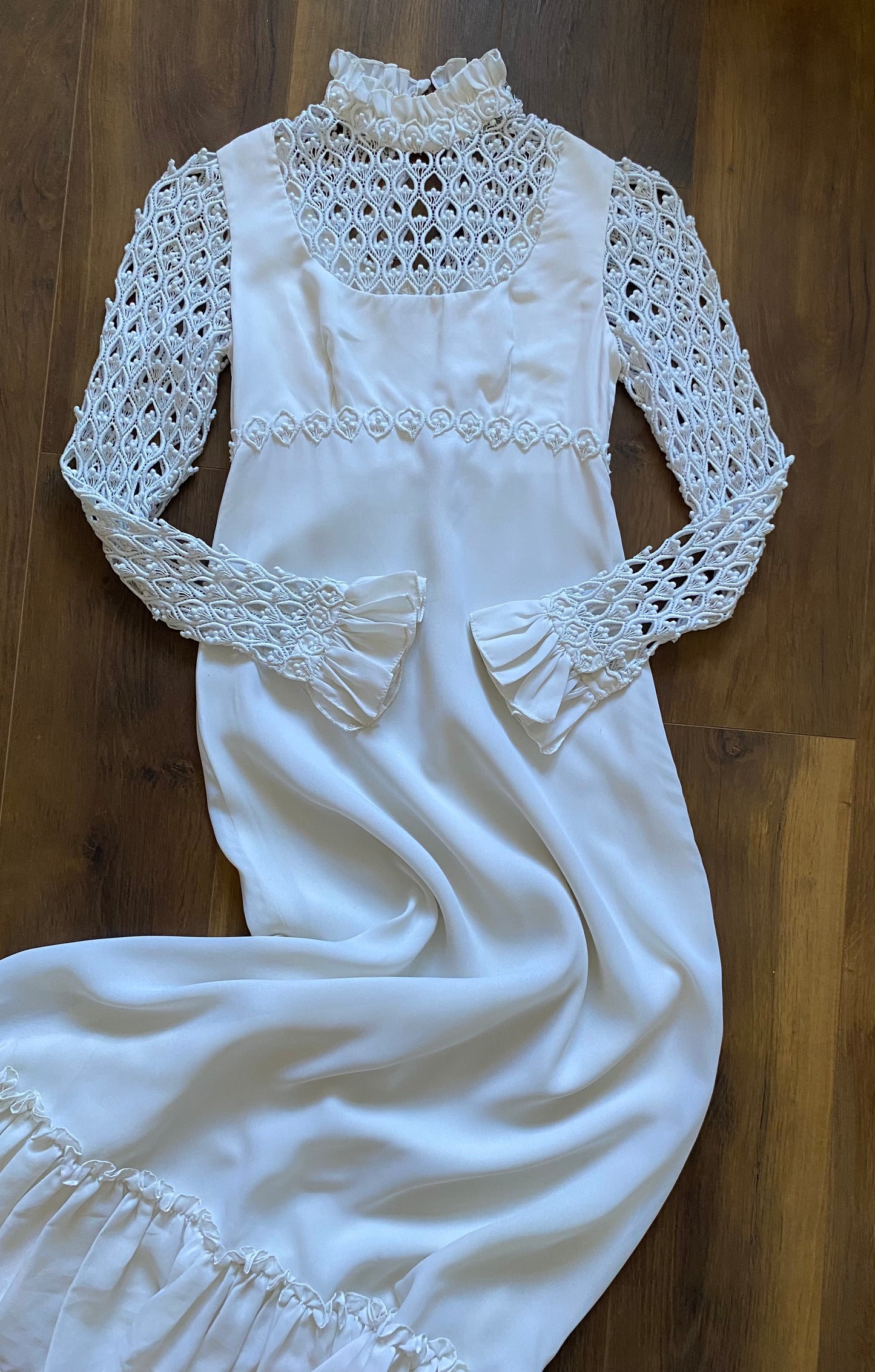 70s long sleeve crochet wedding dress UK 10