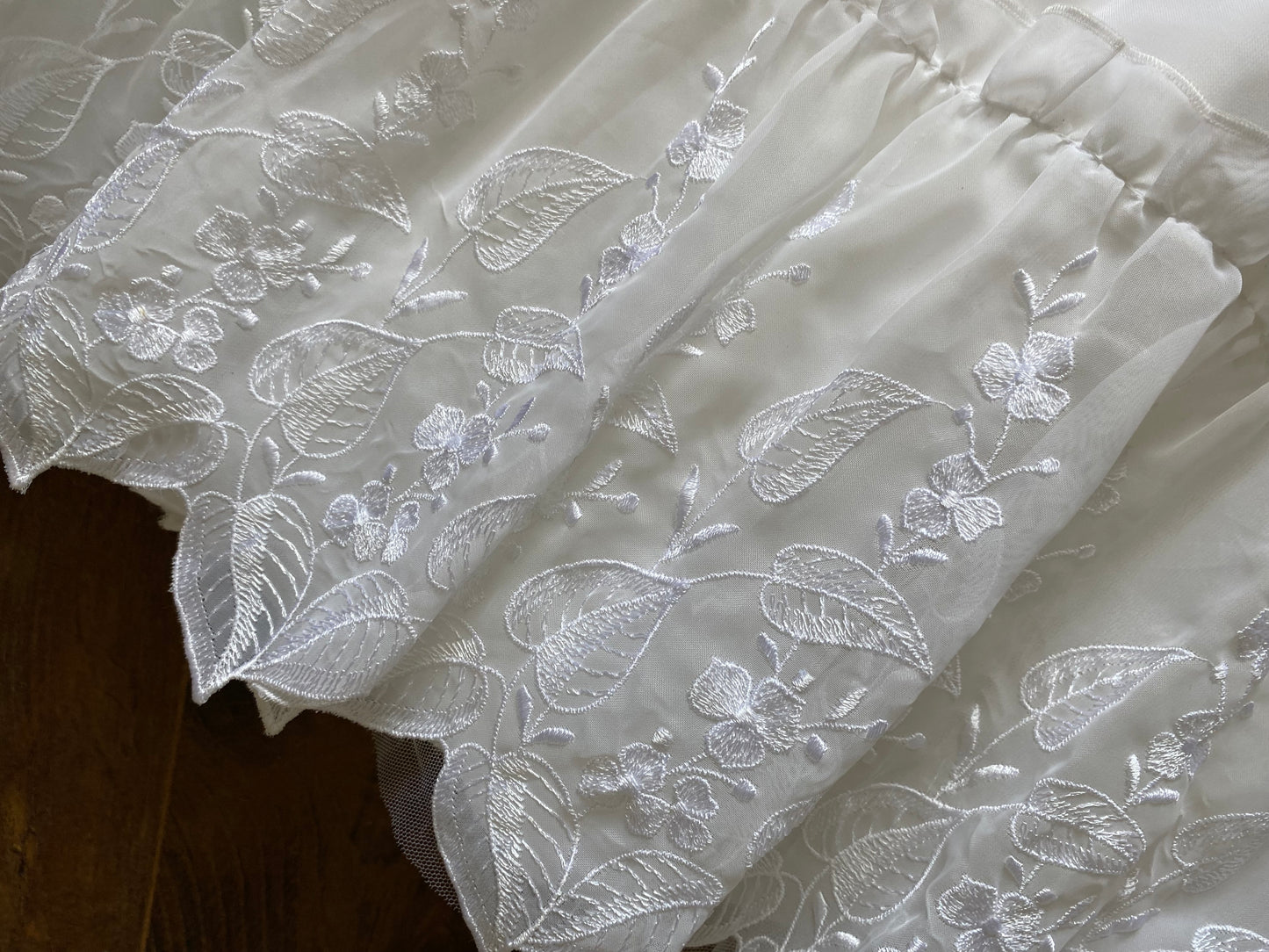 Vintage white embroidered wedding dress uk 6