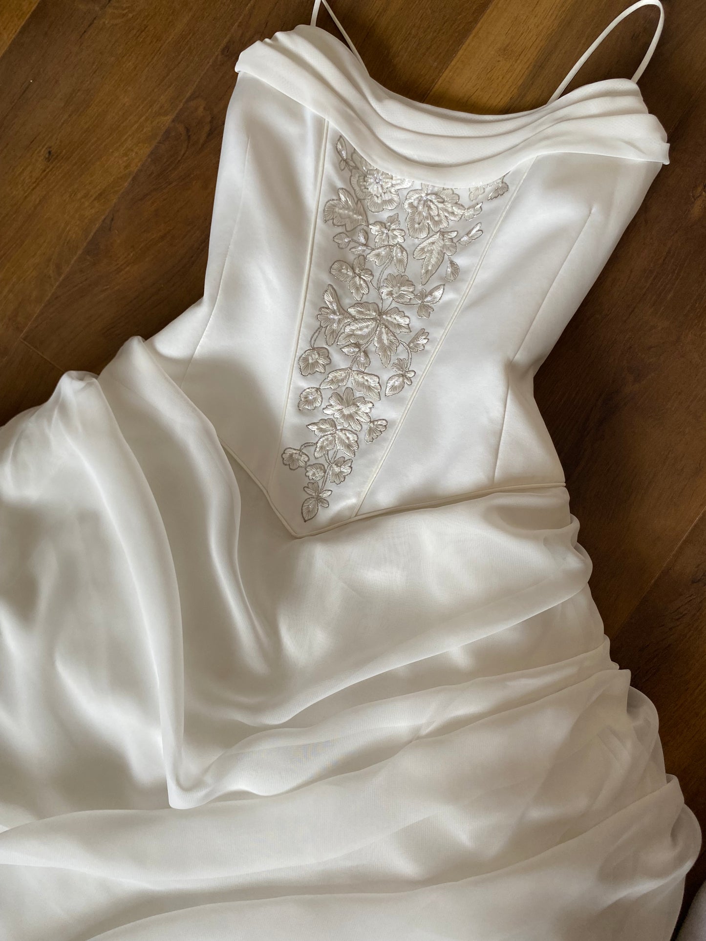 Veromia ivory a-line dreamy wedding dress uk 10-12