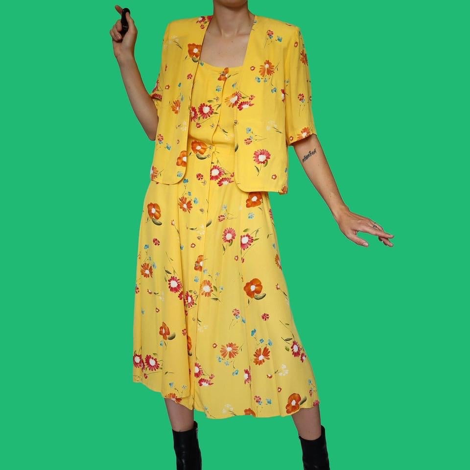 Stunning yellow floral 2 piece jacket/dress set UK 12