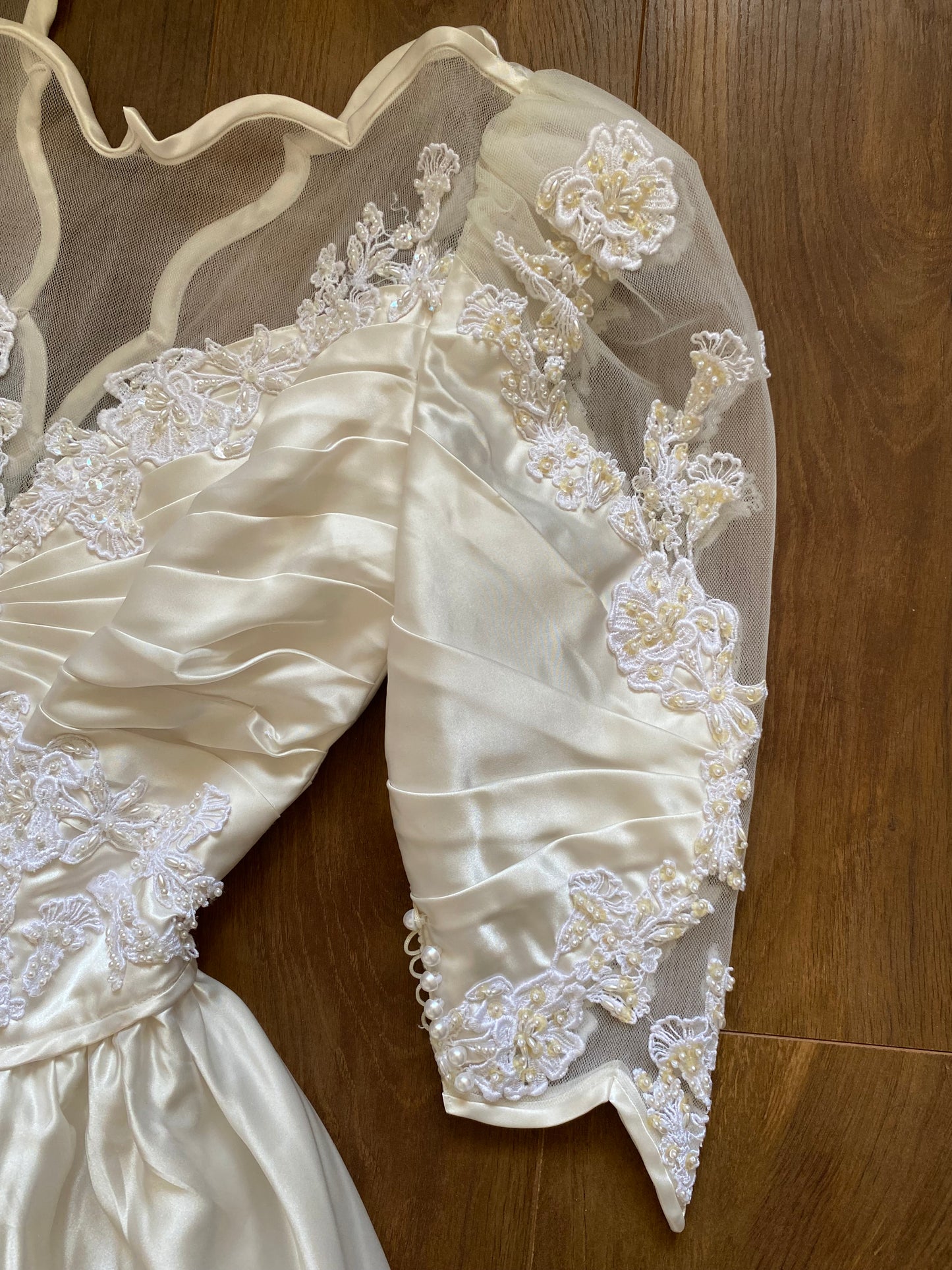 Ivory satin 80s lace & pearl wedding dress UK 12
