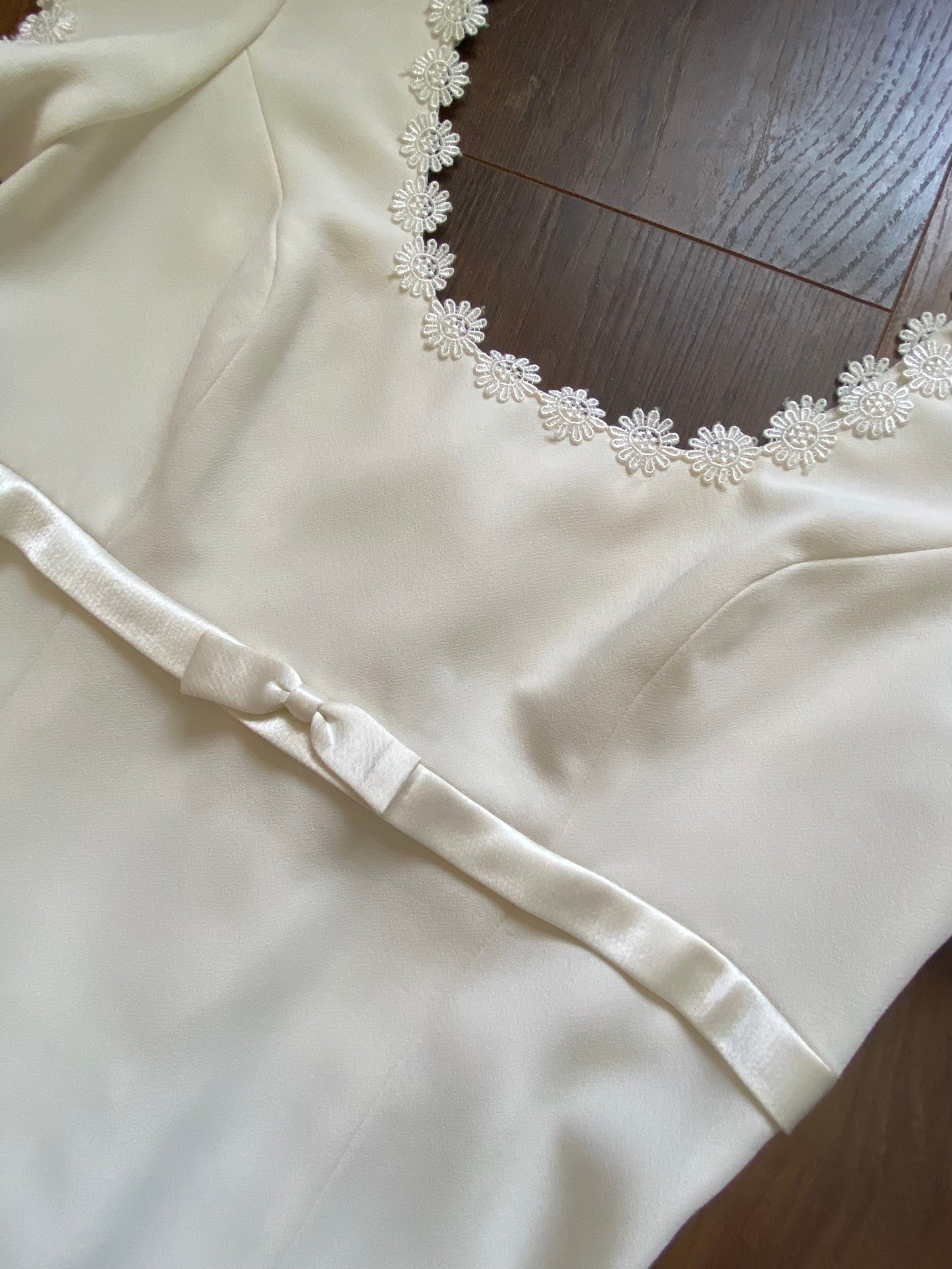 Victoria Jane cream short sleeve wedding dress uk 10-12