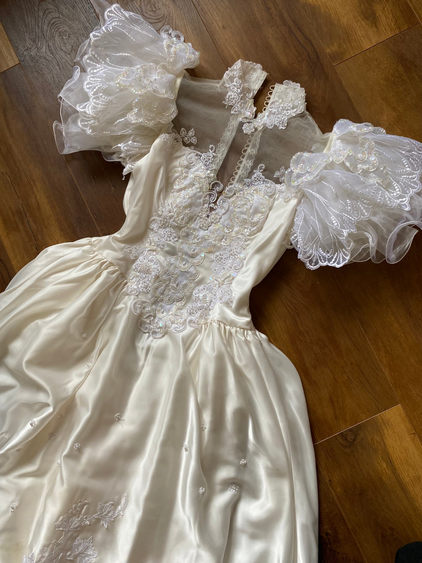 80s lace satin wedding dress with removable sleeves UK 10