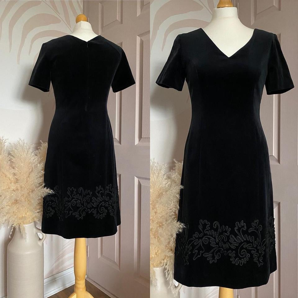 Vintage Laura Ashley black velvet short sleeve dress uk 10