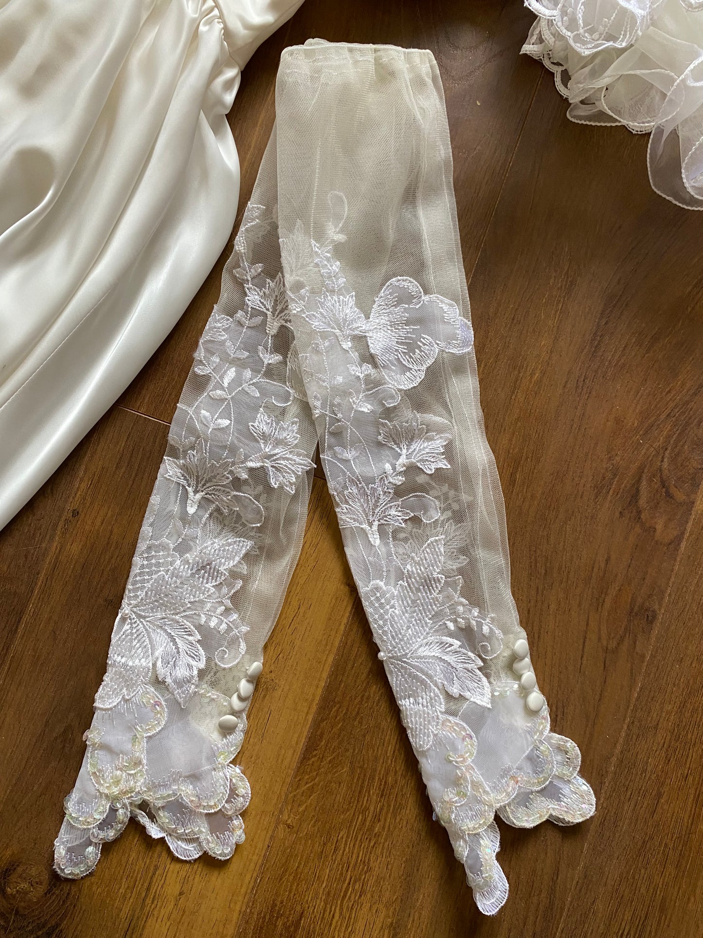 80s lace satin wedding dress with removable sleeves UK 10