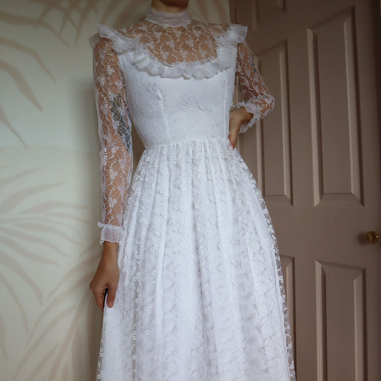 White 70s lace long sleeve high neck wedding dress UK 10