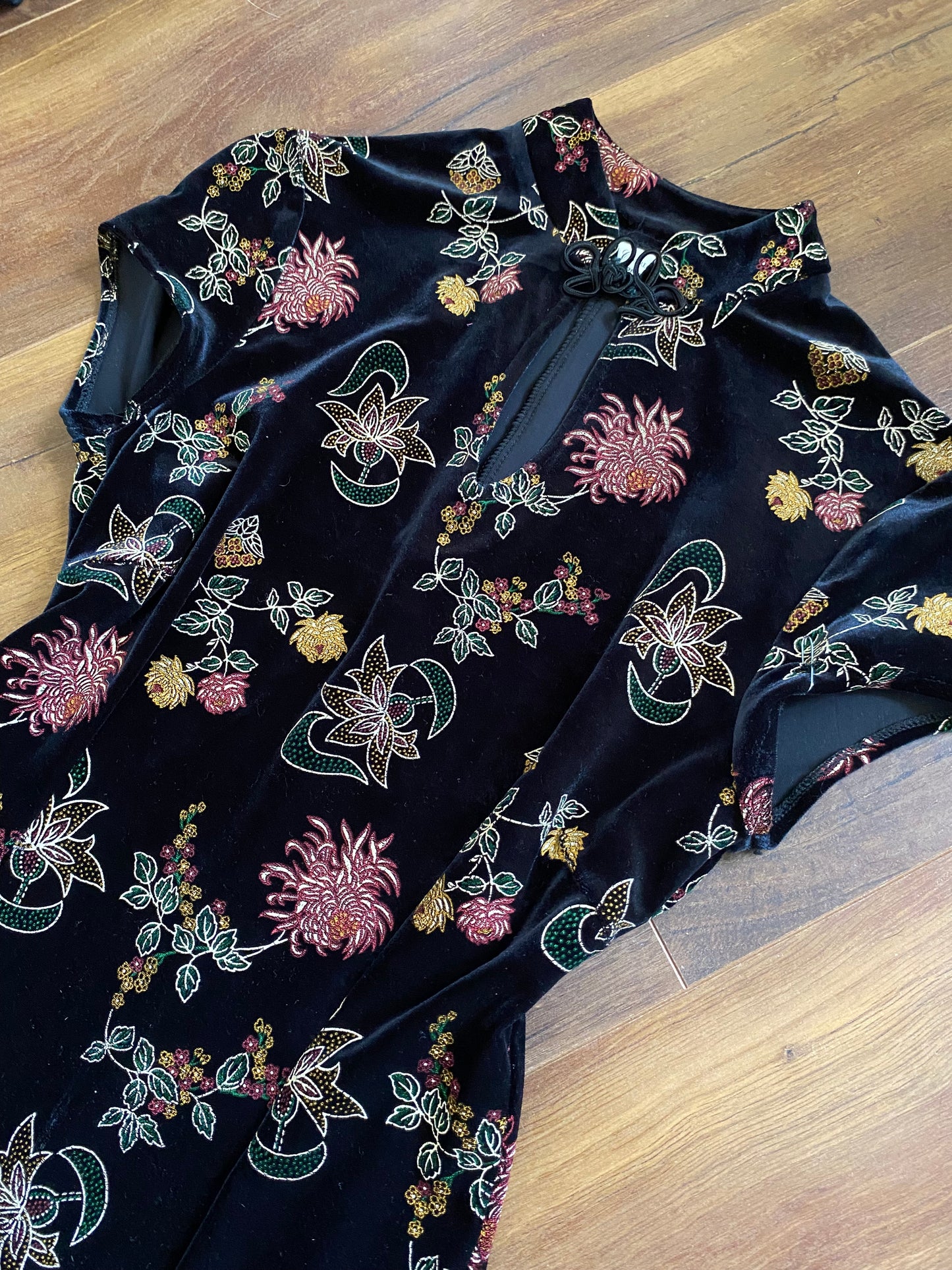 Charlotte Halton black velvet short sleeve evening dress uk 10 & 12 available