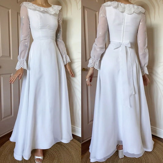 White broderie anglaise long sleeve wedding dress UK 8-10