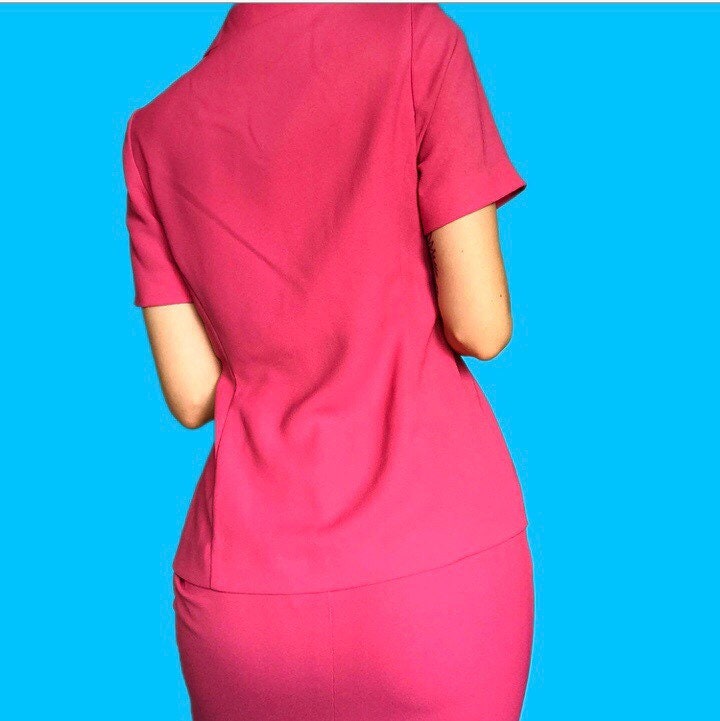 Super cute vintage bubblegum pink 2 piece summer suit UK 10