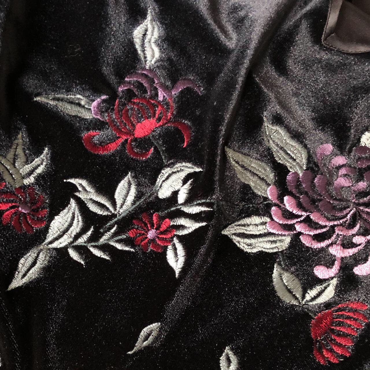 Beautiful black velvet stretch floral mini dress UK 10