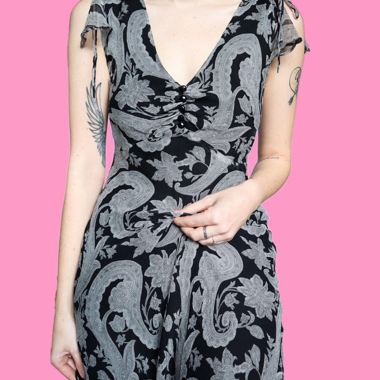 Stunning 100% silk grey/black paisley print midi slip dress UK 10
