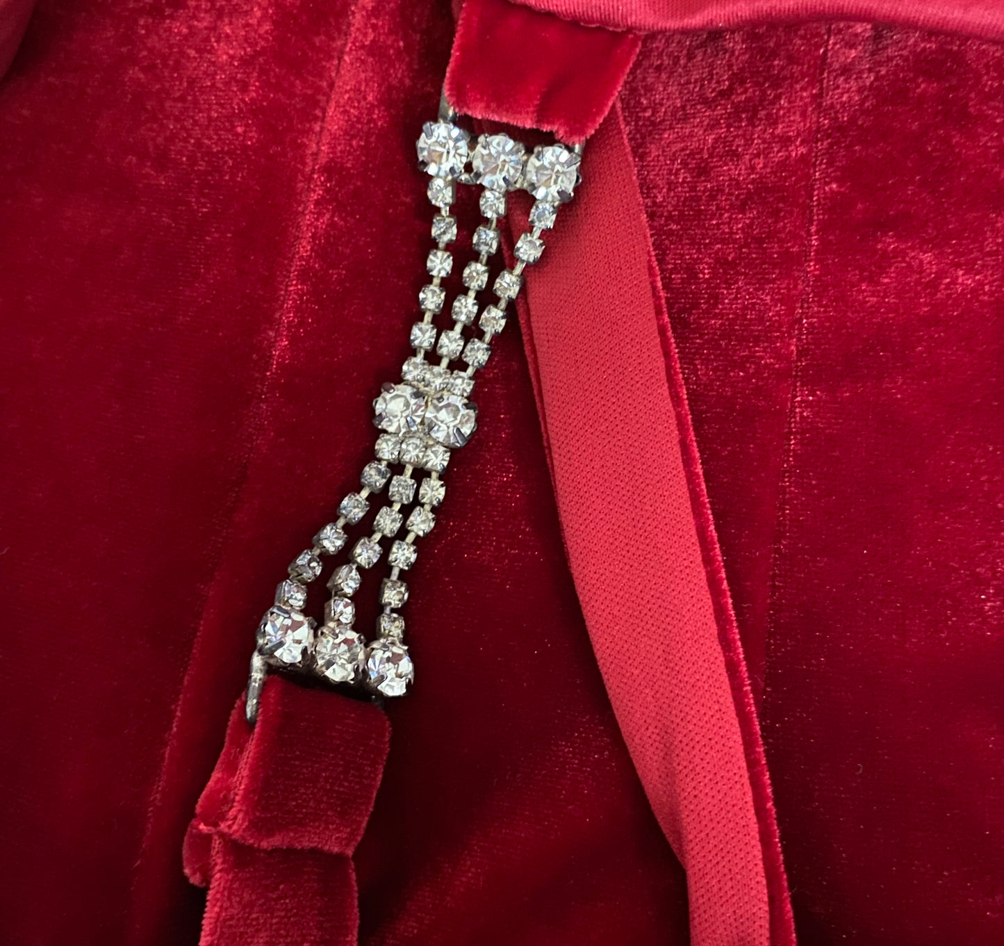 YVE red velvet diamanté dress UK 14-16