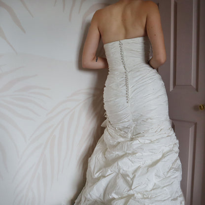 Ian Stuart ivory strapless fit & flare wedding dress UK 10-12