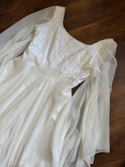 Amanda Wyatt 90s ivory long sleeve ethereal wedding dress uk 18