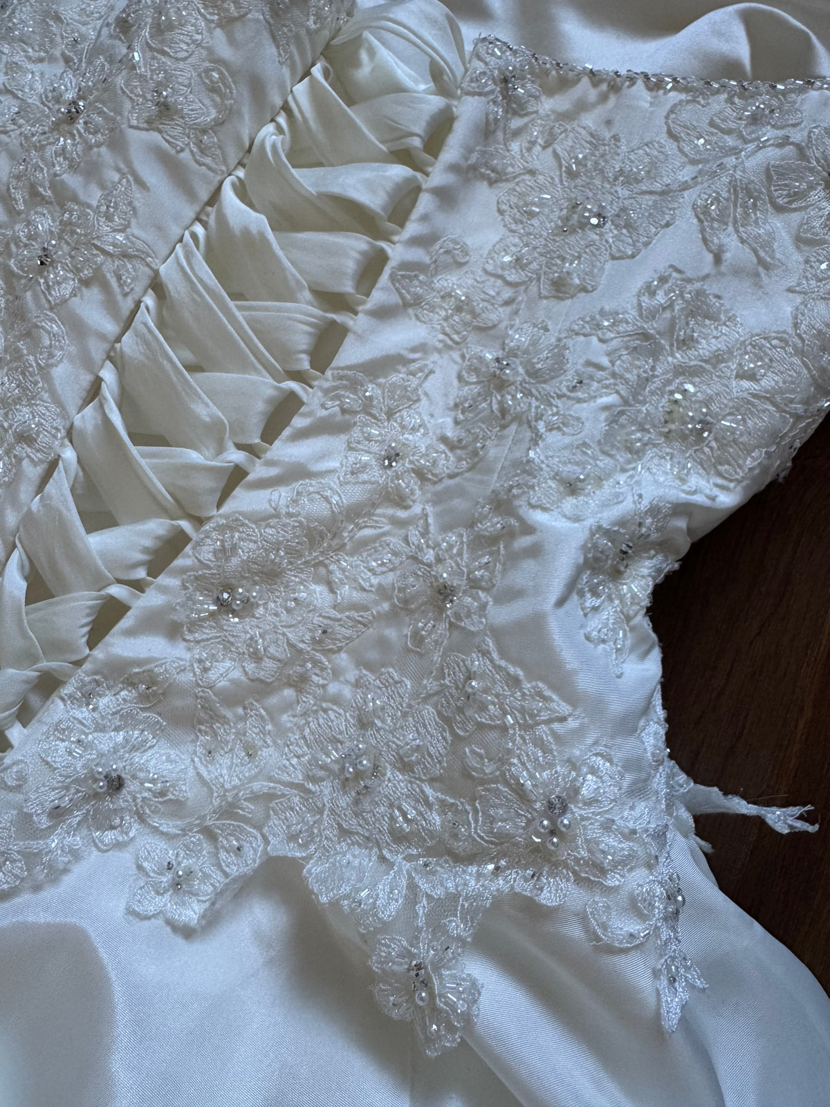 Warm ivory strapless a-line wedding dress uk 12