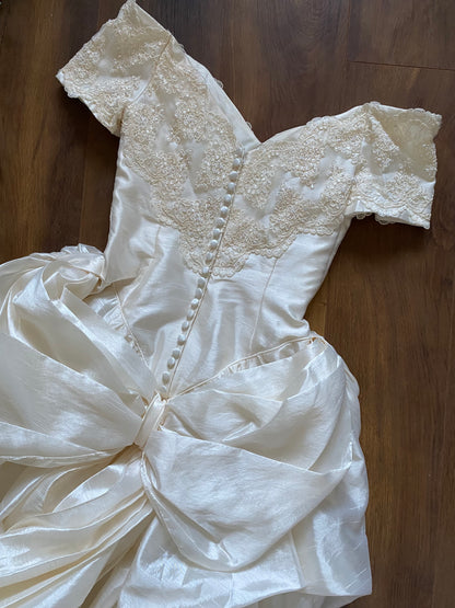 Dante Ronald Joyce off shoulder ivory wedding dress UK 10