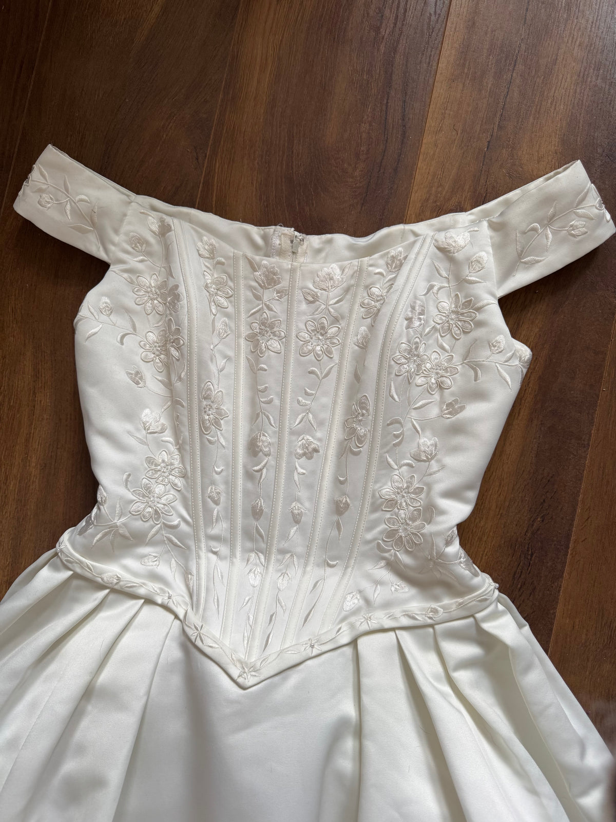 Ivory off shoulder fit & flare wedding dress uk 12