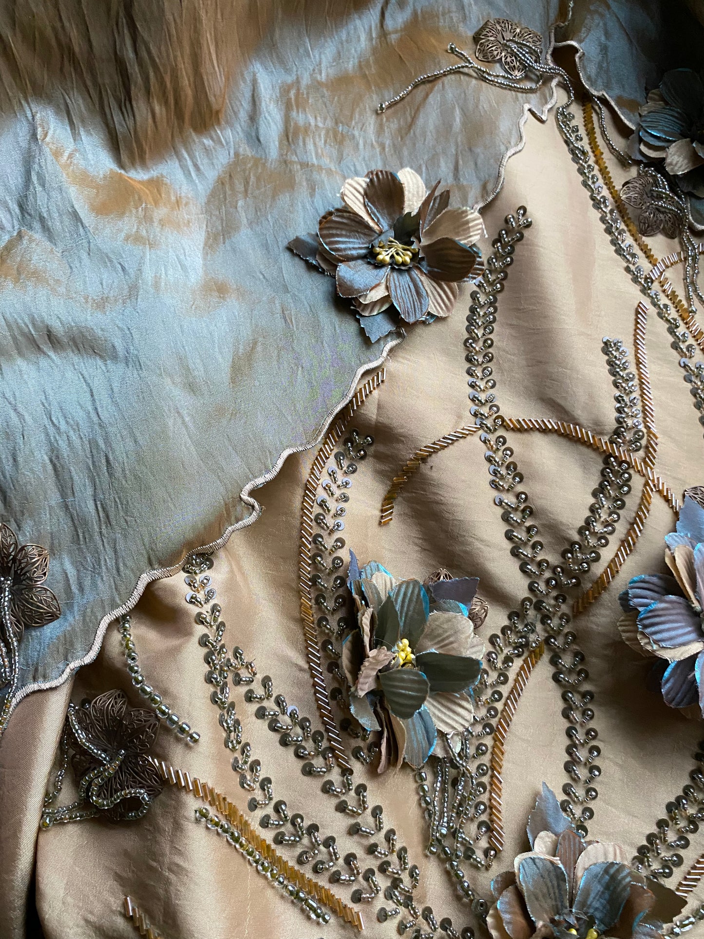 Golden tan 2 piece floral evening set UK 12