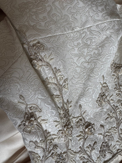 Strapless a-line cream ethereal wedding dress uk 10