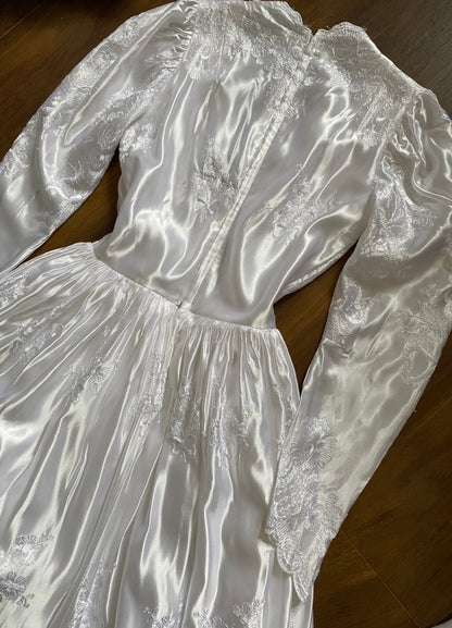 Bright white satin embroidered long sleeve wedding dress uk 8