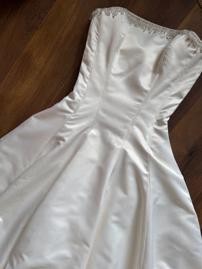 Maggie Sottero Couture blush white strapless wedding dress uk 12-14