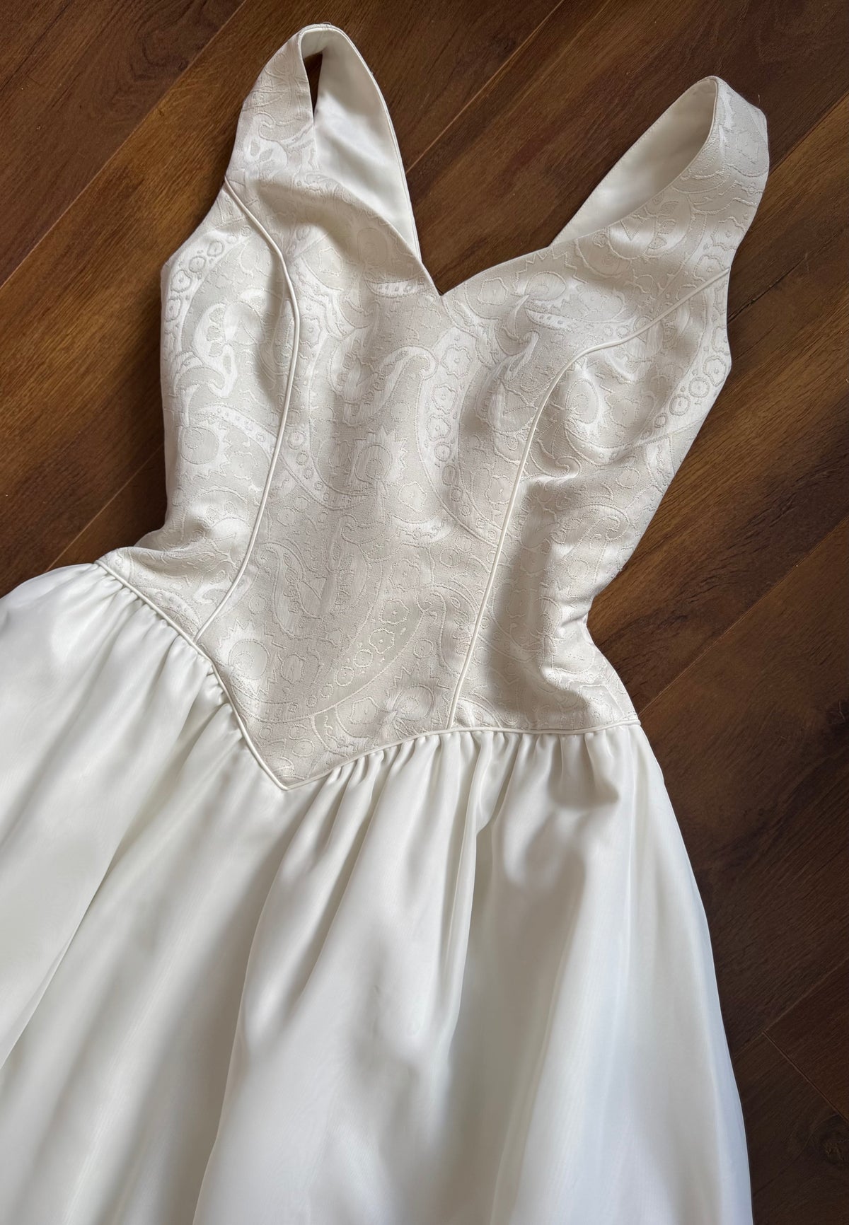 Ivory fit & flare wedding dress uk 12-14
