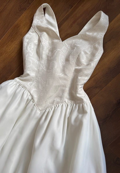 Ivory fit & flare wedding dress uk 12-14