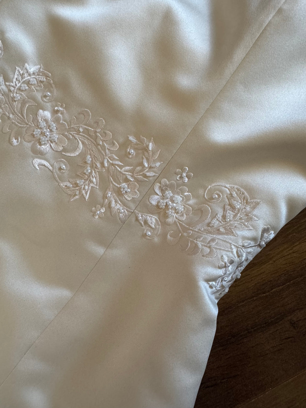 Cream halter-neck wedding dress & shawl uk 14