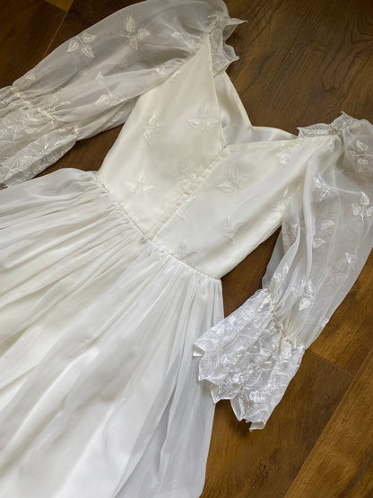 Vintage white embroidered wedding dress uk 6