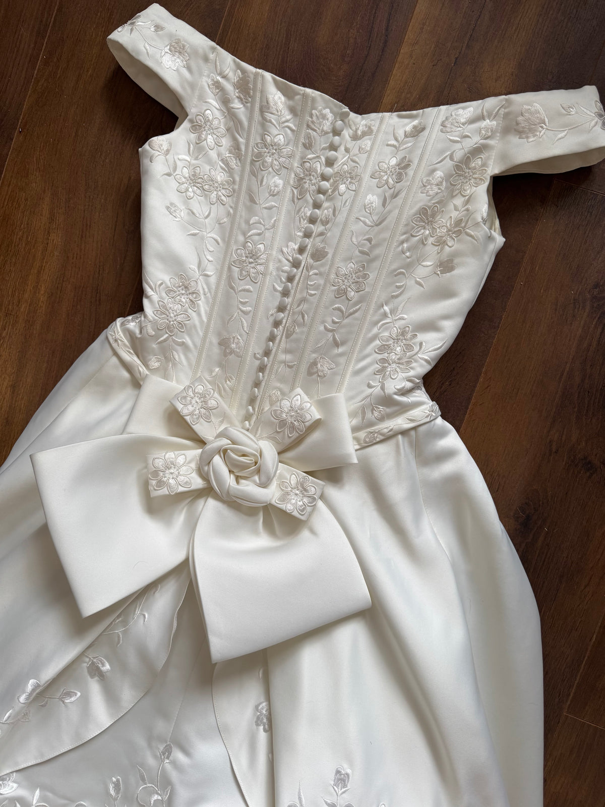 Ivory off shoulder fit & flare wedding dress uk 12