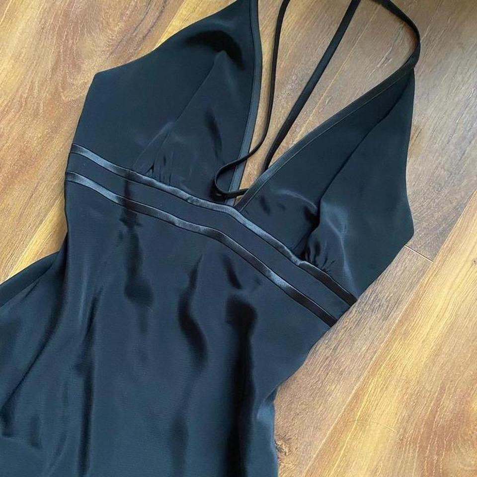 Chic black halter-neck evening dress uk 12