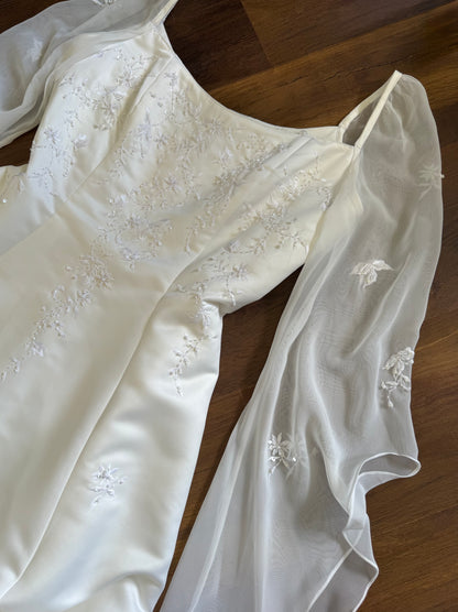 Ivory 2000s long sleeve ethereal wedding dress uk 14