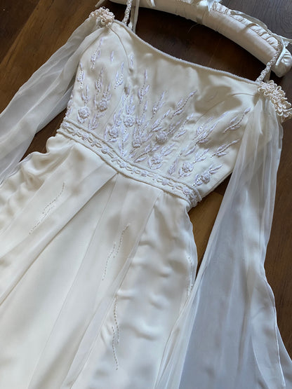 Ivory ethereal long sleeve wedding dress uk 10
