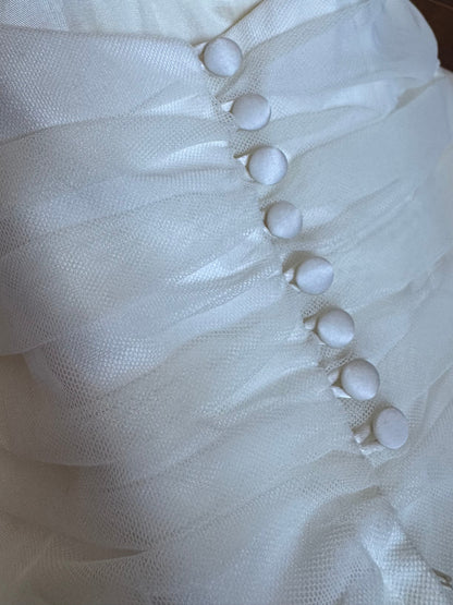 Petite ivory dreamy wedding or evening dress uk 10-12