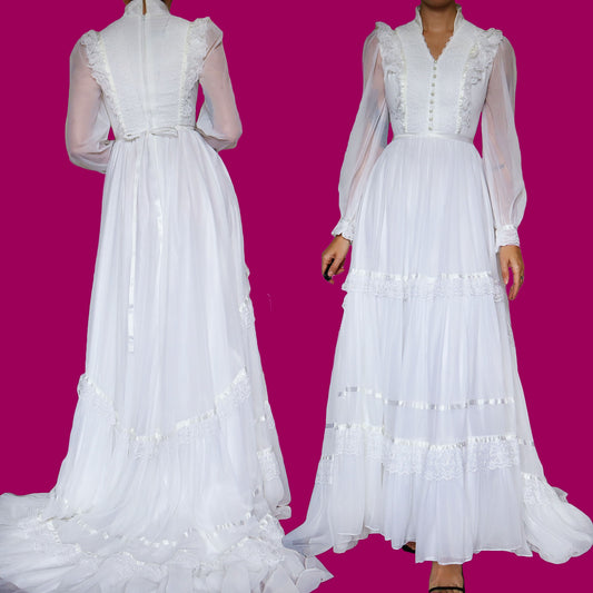 Beautiful white long sleeve lace wedding dress UK 8