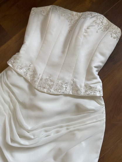 Ivory strapless Sincerity Bridal wedding dress uk 12
