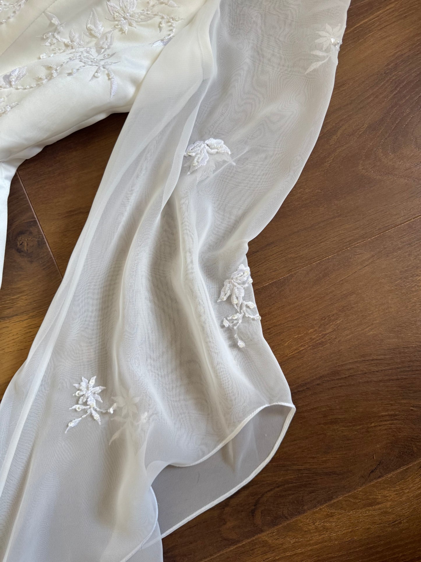 Ivory 2000s long sleeve ethereal wedding dress uk 14