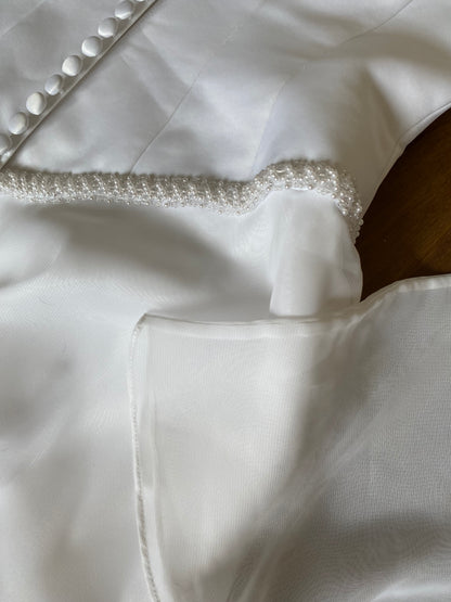 Vintage white long sleeve wedding gown UK 8