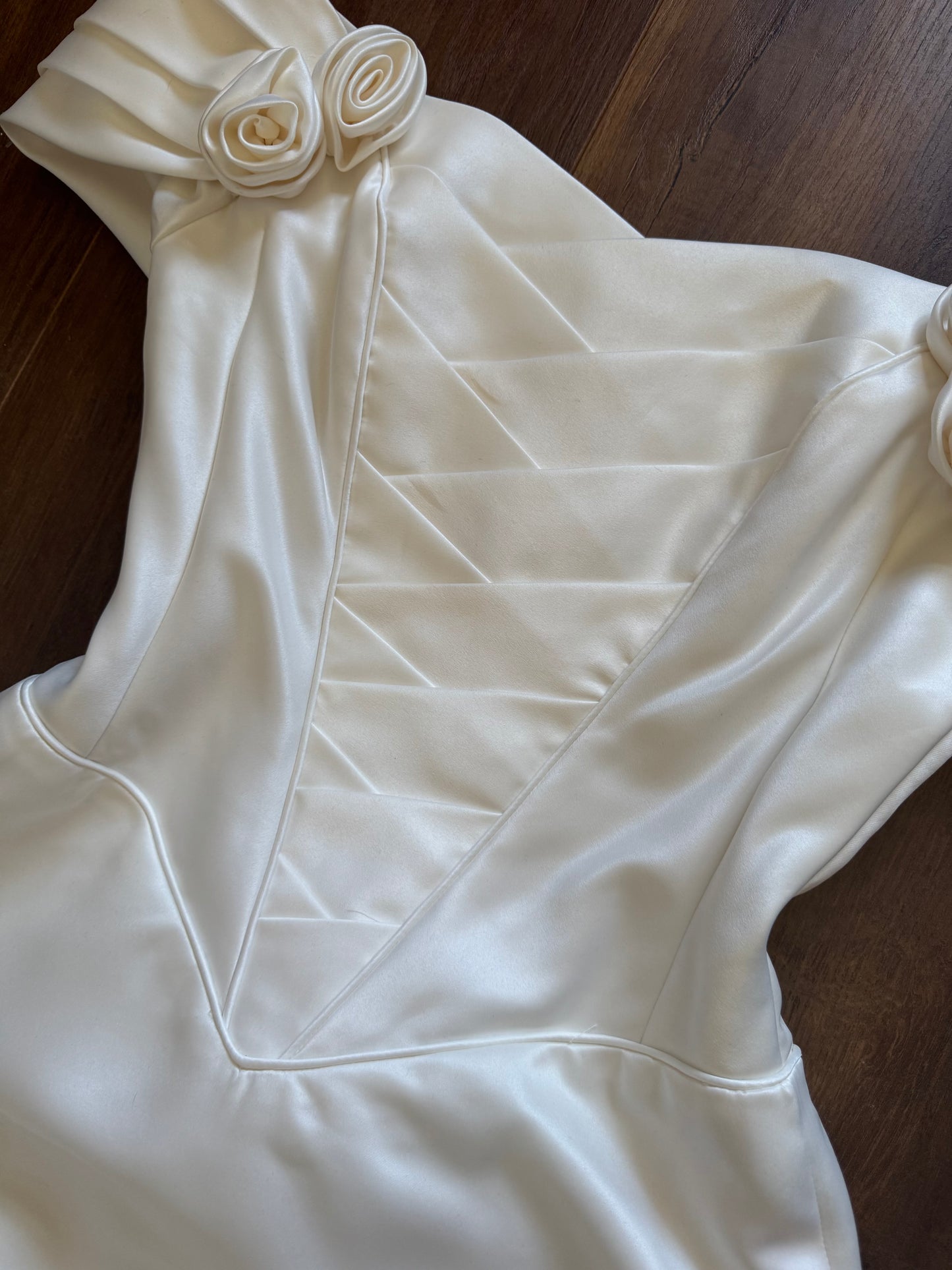 Pronuptia ivory off shoulder wedding dress uk 12