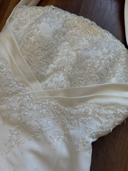 Ivory halter-neck lace wedding dress & shawl uk 8