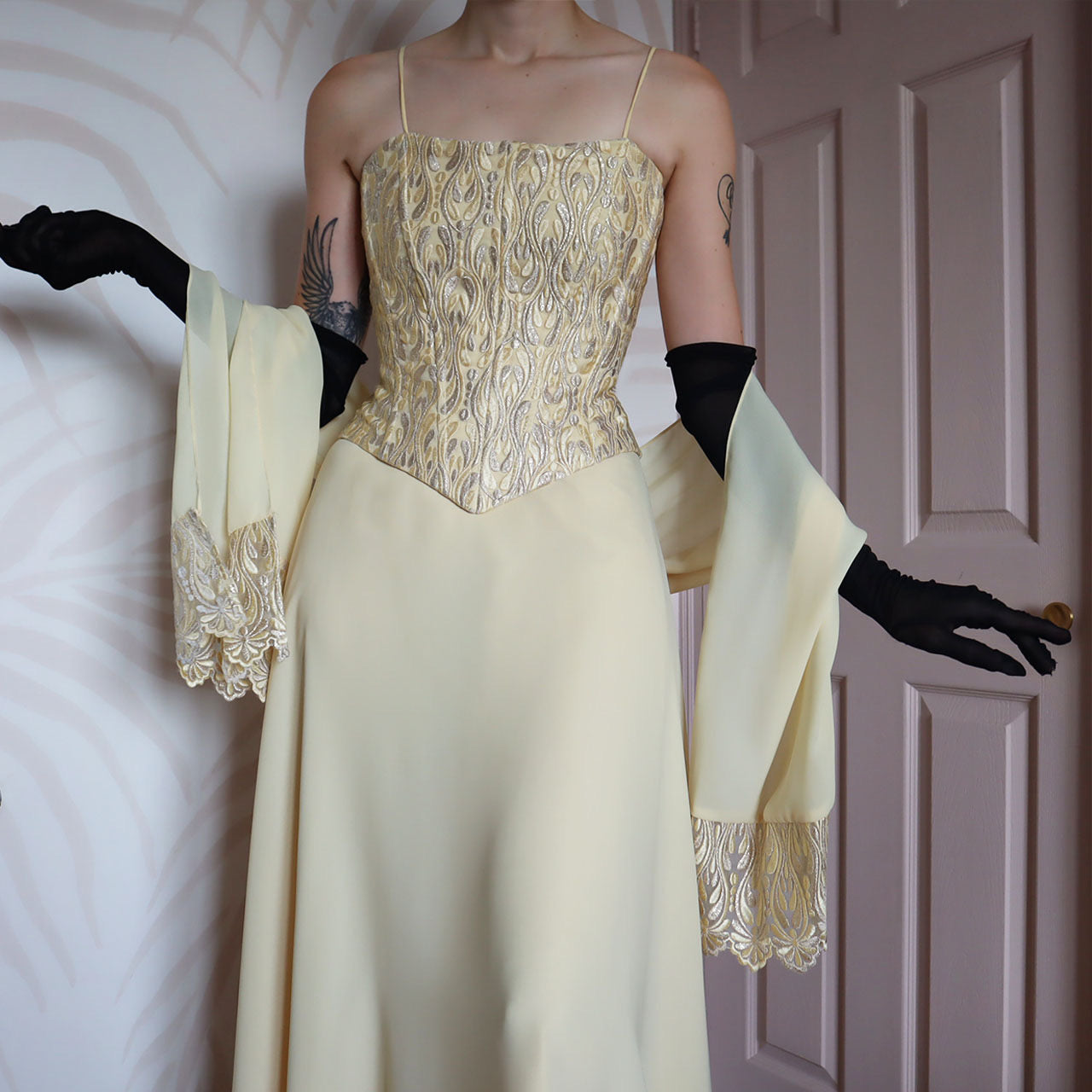 Subtle yellow YVE London evening gown & shawl UK 10