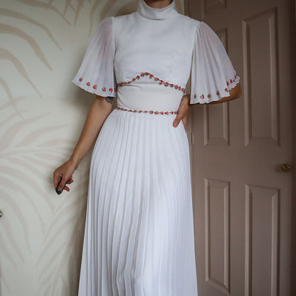 White pleated floral detail wedding dress UK 6-8