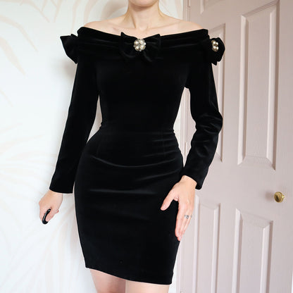 Black Andrew Stassi off the shoulder velvet mini dress UK 12