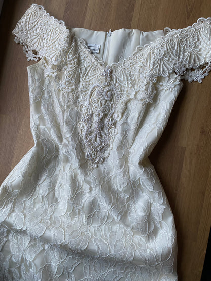 Scott McClintock petite ivory lace cold shoulder wedding dress uk 10-12